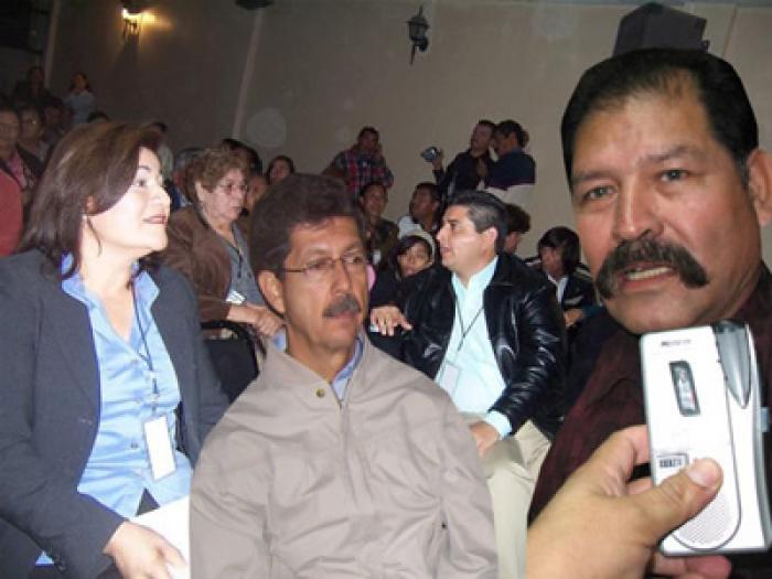 A lo mejor Diosito nos castiga otra vez con la Alcaldía: Escalón